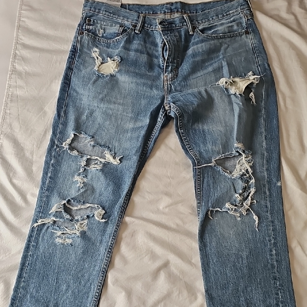 Levi's Classic Blue Denim Jeans
